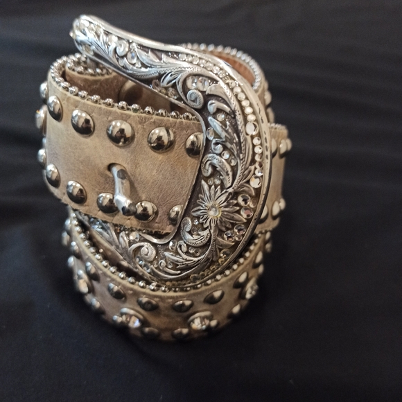 Nacona Western Cowgirl  Rhinestone bling belt women's Size 32 - Picture 2 of 16